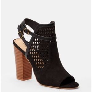 💗 Black Kessie Cutout Heeled Bootie